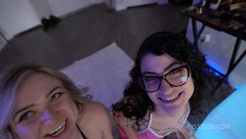 CUTIE PISS DRINKING BEST FRIENDS AND CUM EATERS - PissVids