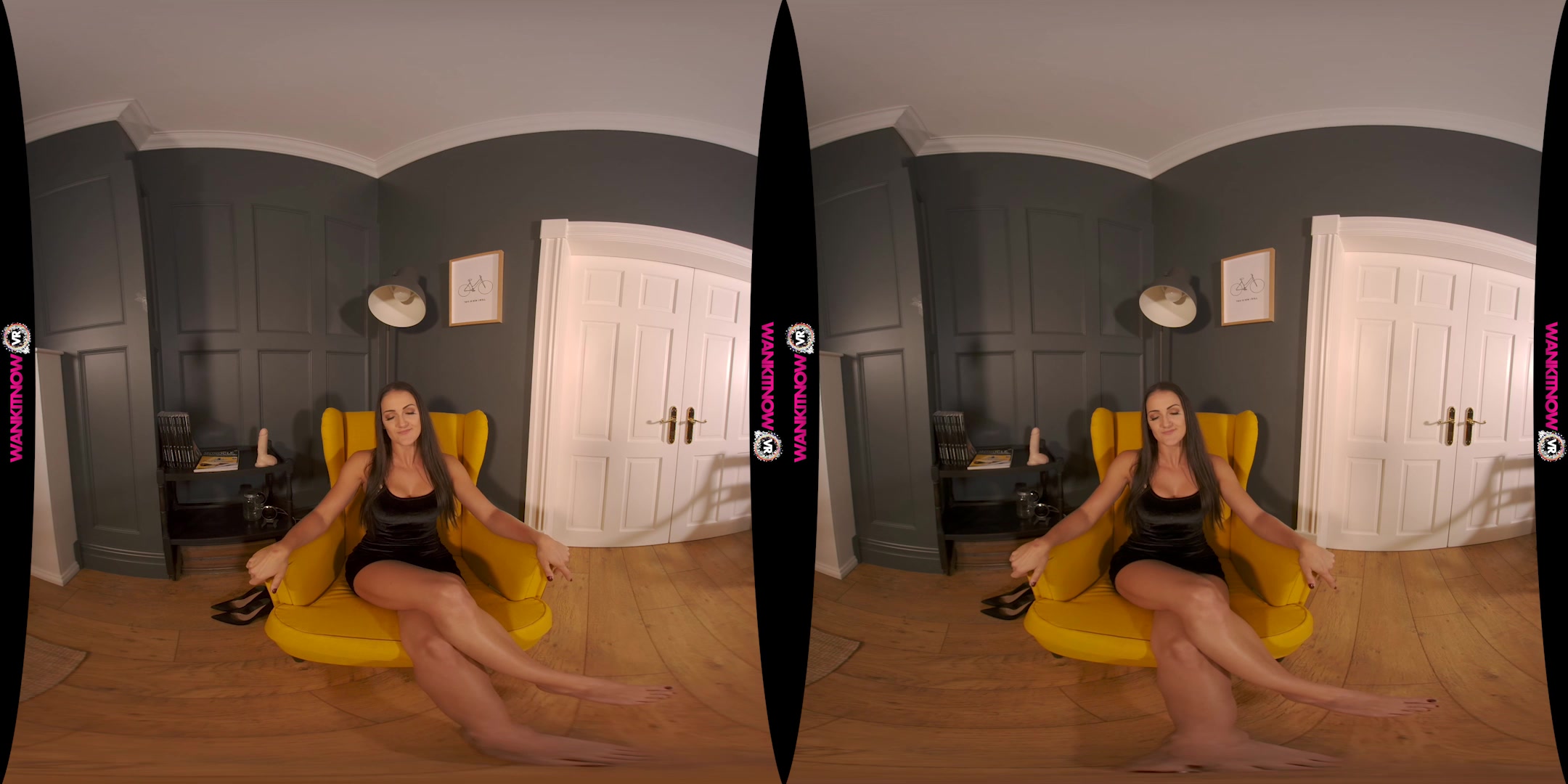Red Light Green Light featuring Cleo Summers - WankitNowVR