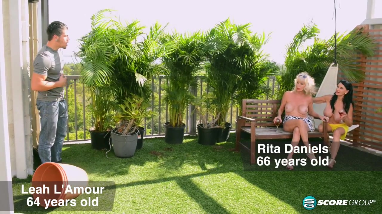 Rita Daniels and Leah L'Amour: dream three-way - 60PlusMilfs