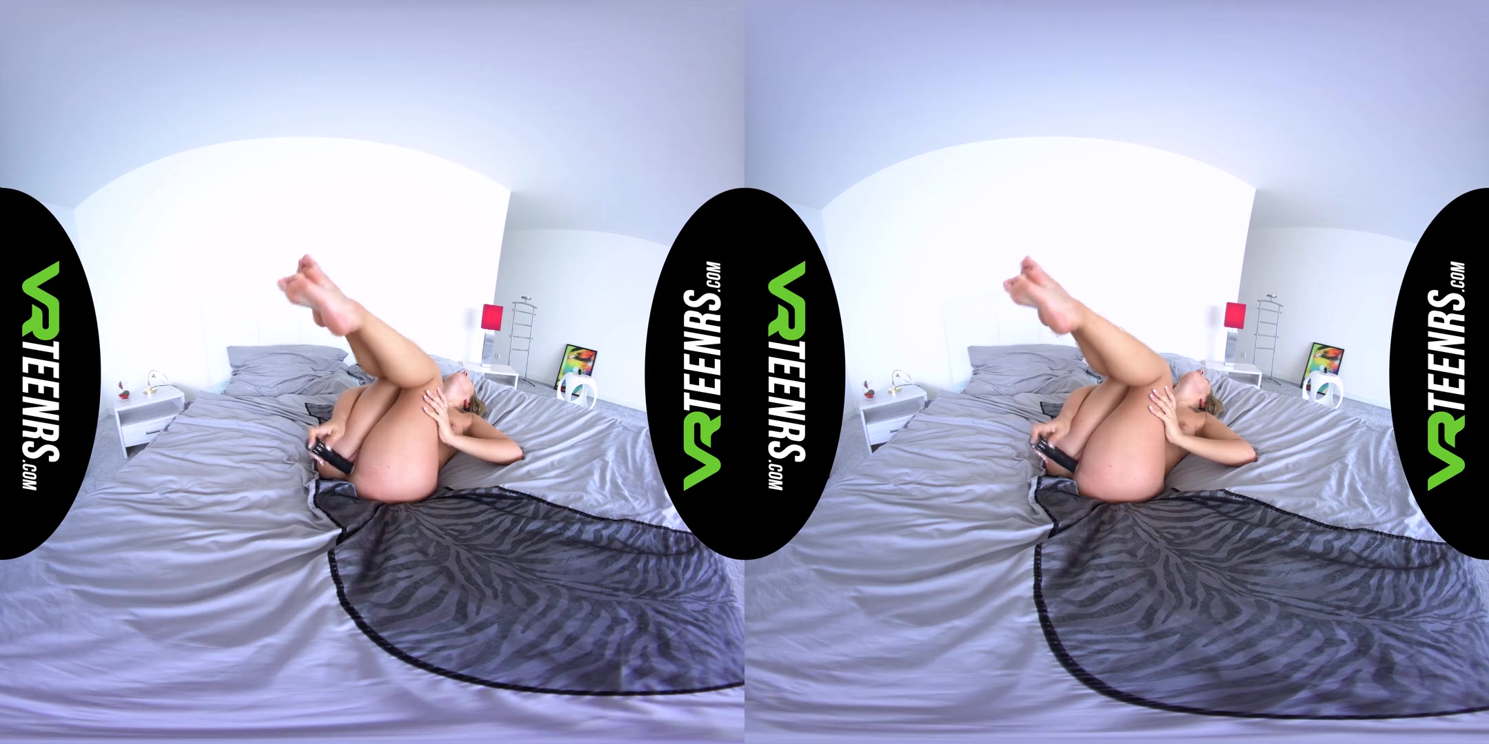 Danielle Soul in Hot teen 18+ Toying Herself In VR - VRTeenrs