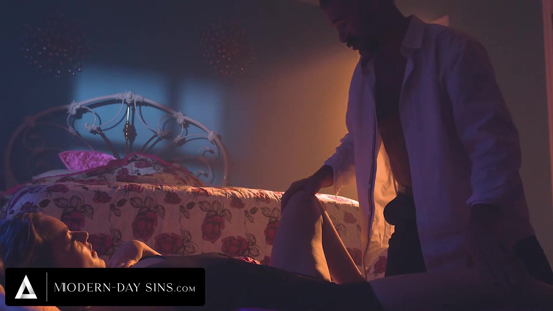 MODERN-DAY SINS - Anny Aurora Has Sneaky ***over Sex With Her Best Friend's Stepdaddy