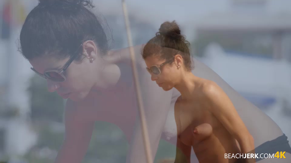 Topless Babes Everywhere - BeachJerk