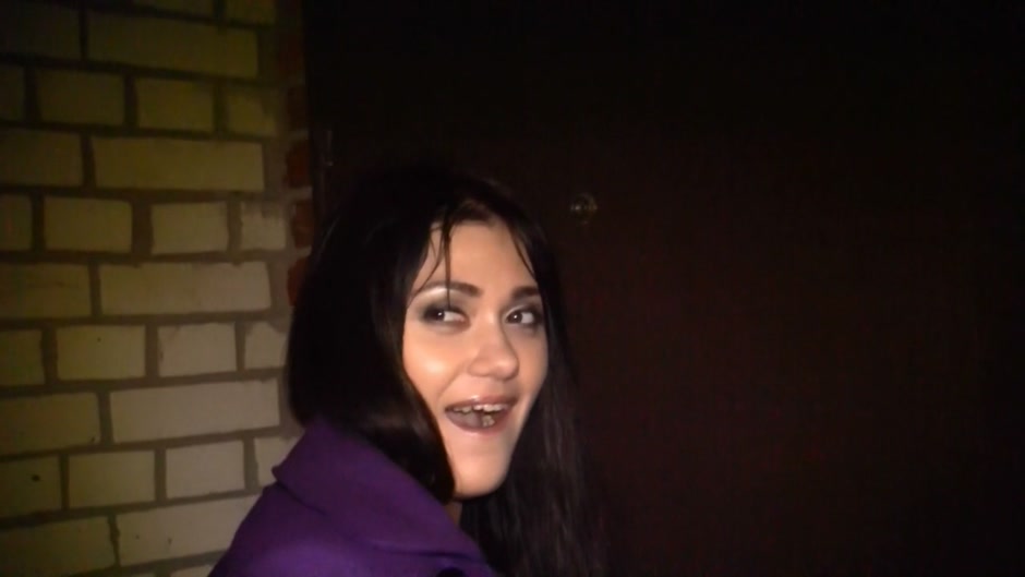 Pick up porn video with young girl