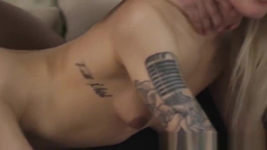 Inked tgirl Ryder Monroe gets her ass screwed and jizzed on