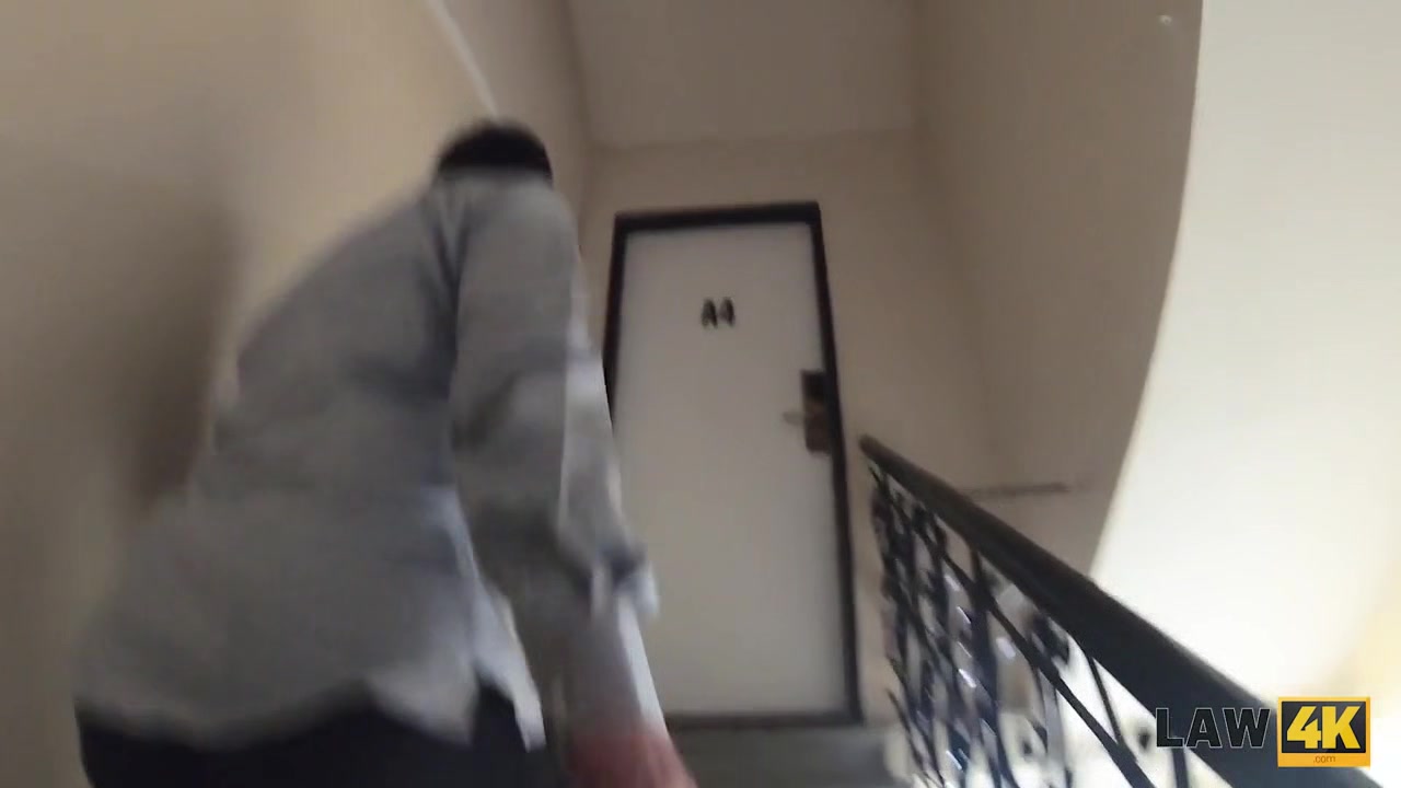 LAW4k. Hottie was selling her body in public but punished by security guys