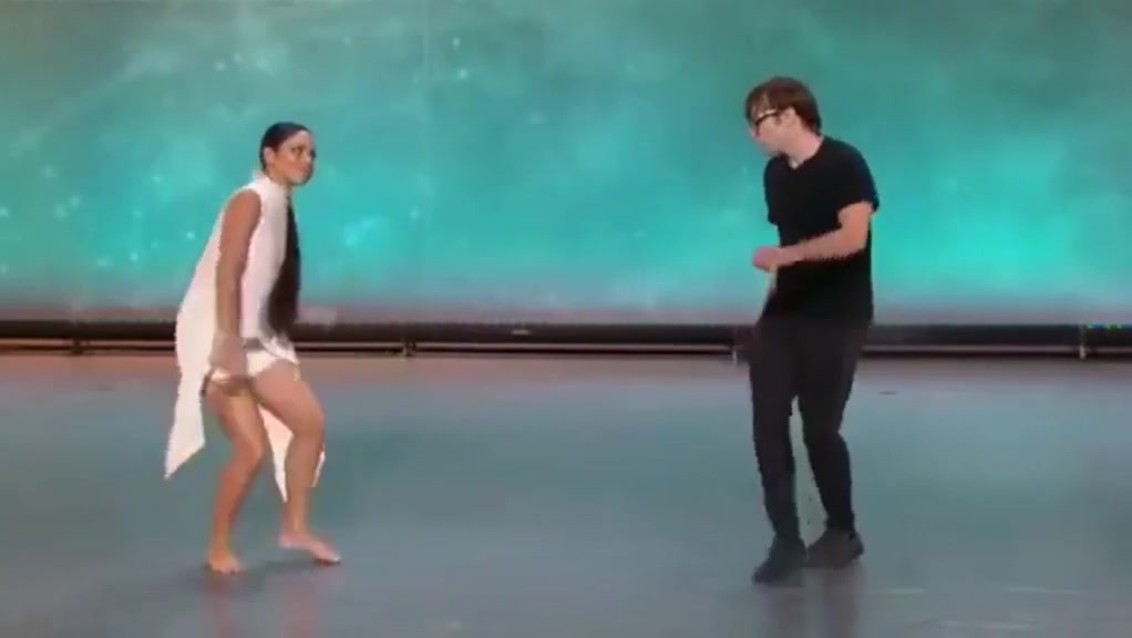 Vanessa Hudgens - ''So you Think you can Dance'' s14e01