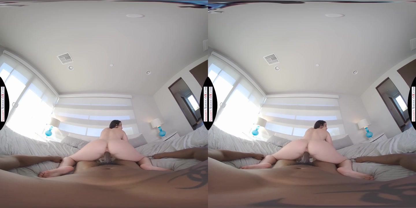 Jennifer White Seizes The Day And Fucks Her Friend's Step brother Before She Gets Back From The Store