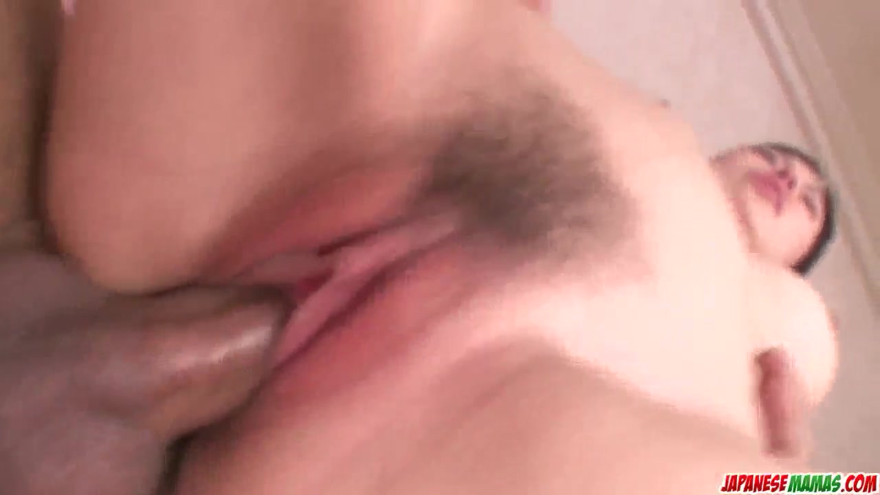 Sofia Takigawa tries a big one in her hairy puss - More at Japanesemamas.com