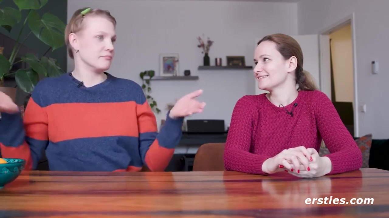 Pornoproduzentin Trifft Heibes Fan Girl