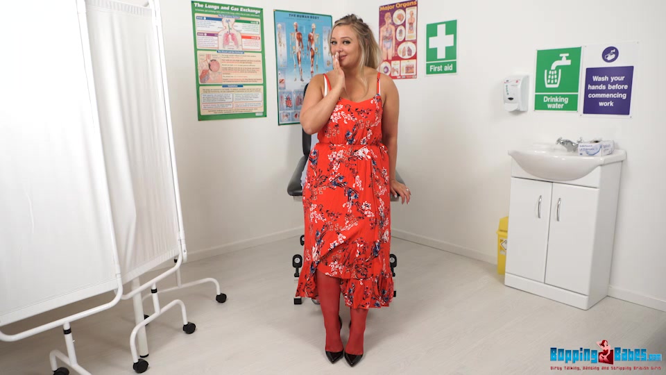 Beth - No Modesty - BoppingBabes