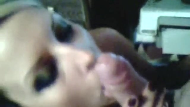 She is an amateur blowjob giver but that made me more horny
