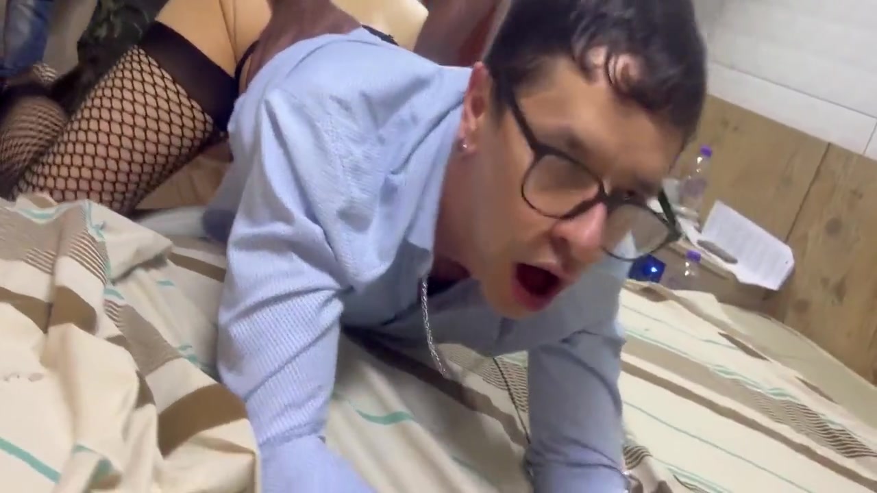 Yuri Gaucho, Black Crioulo And Douglas Machado In Profissonais Fodendo O Cliente E Garantindo O Bonus Do Mes - Sexo Gay Parodia - Sexo Interracial Brasil