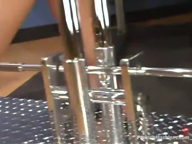 Ava Ramon in Fuckingmachines Video