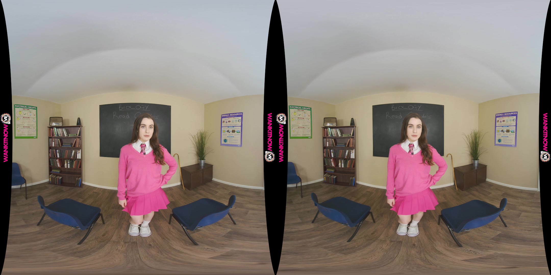 Send Nudes featuring Lola Rae - WankitNowVR