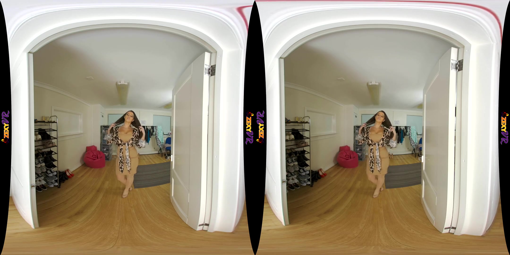 Amelia B in In Private - ZexyVR