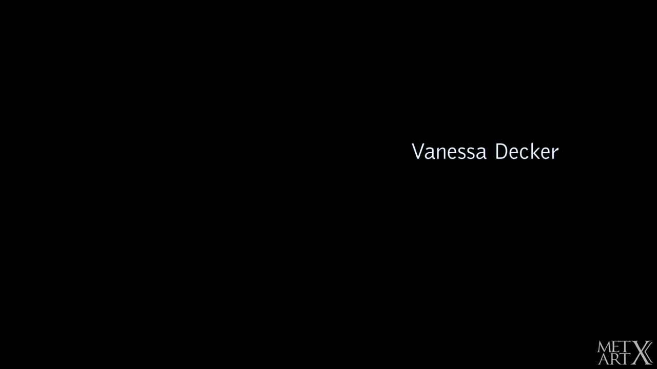 Hot Young Woman - Vanessa Decker - MetArtX