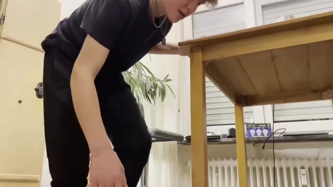 Licking master sneaker