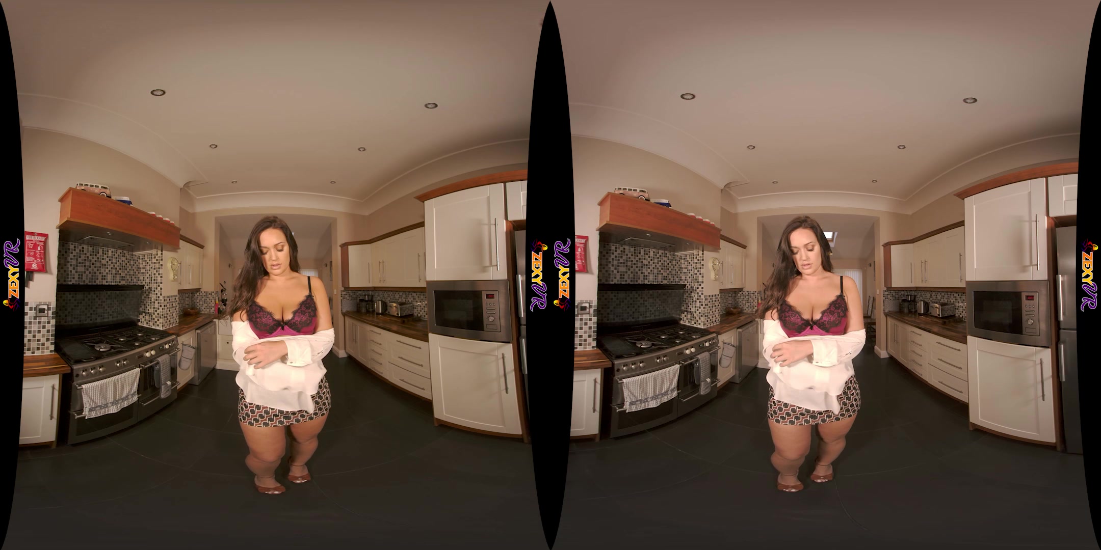 The Full English featuring Frankie L - ZexyVR