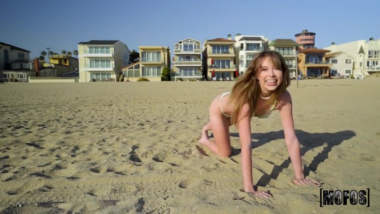 Classic Cars Make Leila Horny With Leila Cove