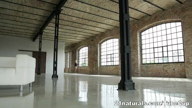 21Sextury XXX Video: Dancing feet