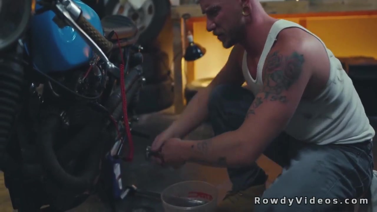 Gay Stepbros Rimming In The Garage 5 Min With Colt Spence And Jack Baker