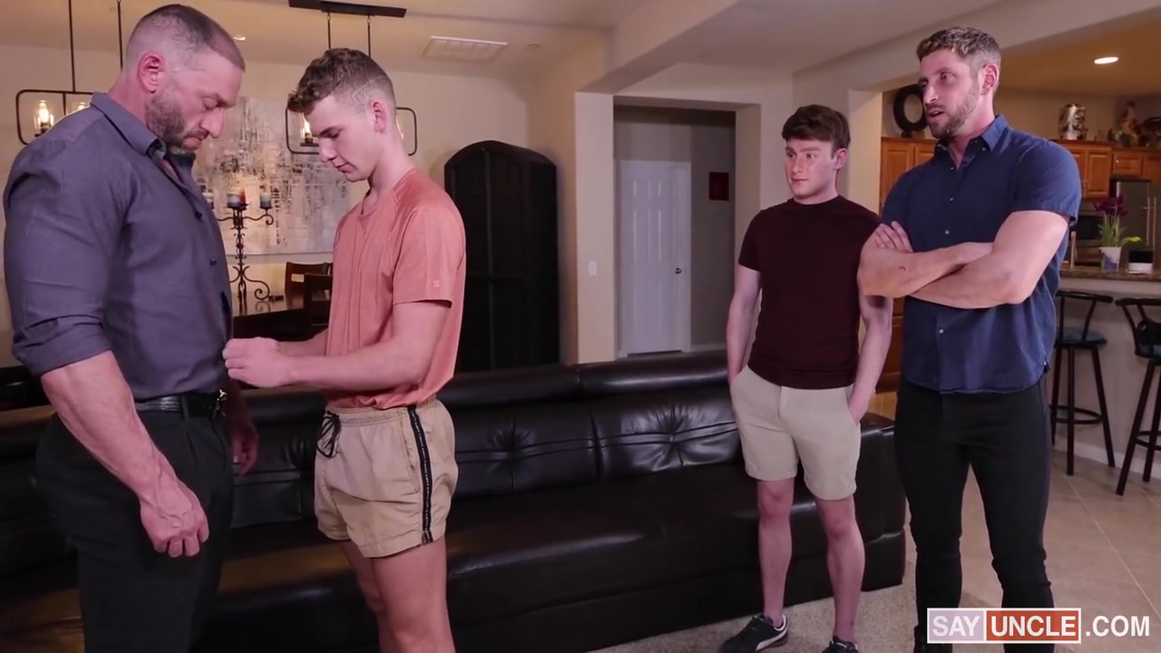 Muscled Madison, Bee F And Eric Charming In Big Dick Stepfathers Teach Discipline To