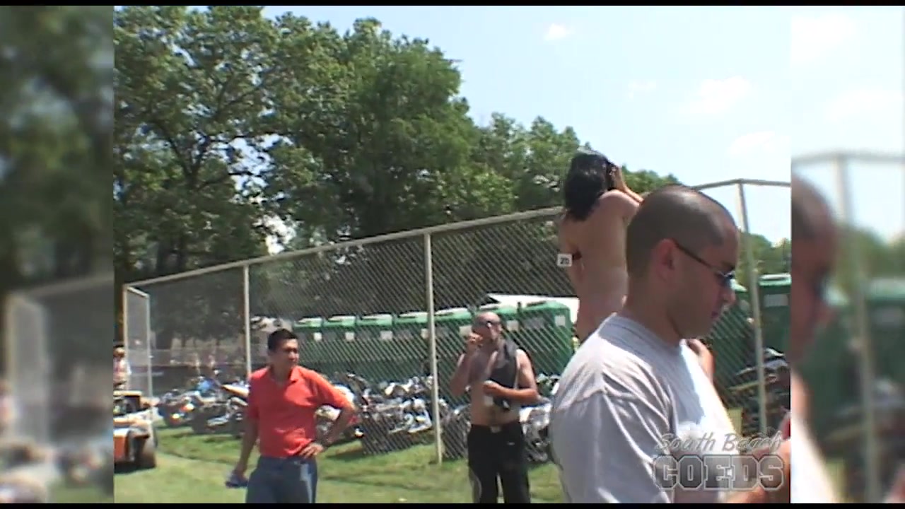 Random Nice Video From The 2004 Show - SouthBeachCoeds