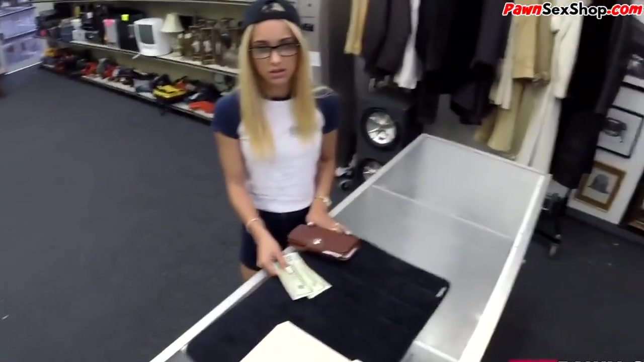 Skinny Amateur Spreads Her Pussy For Pawnshop Owner