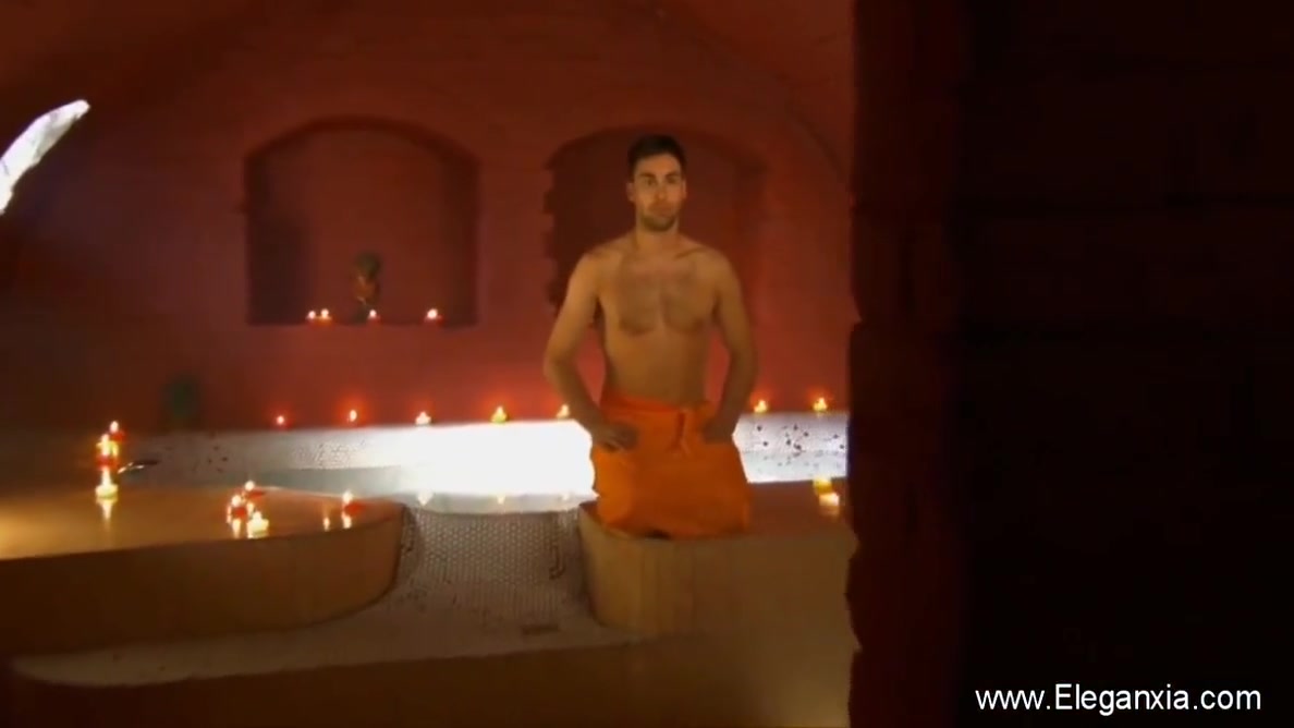 Erotic Foot And Pussy Massage From Asia