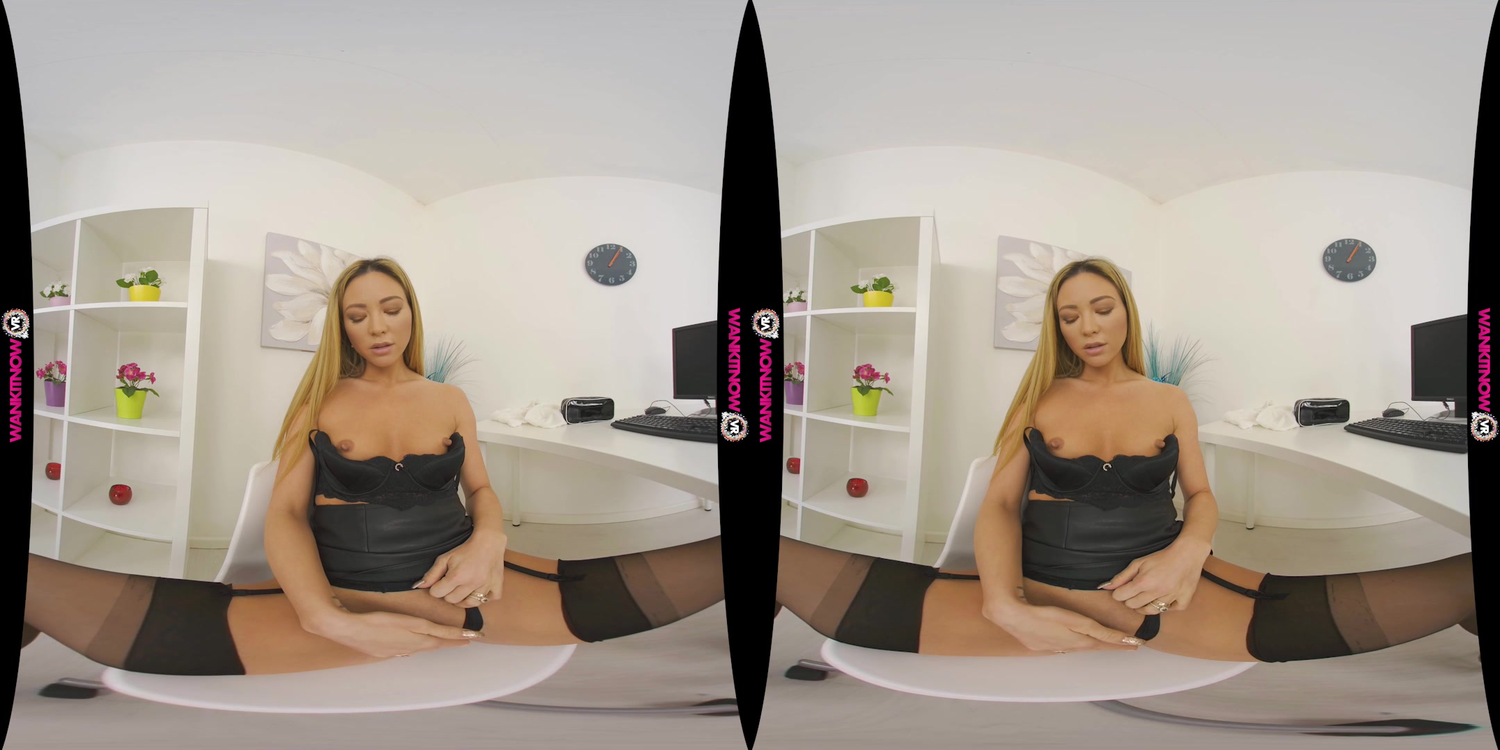 Focus On My Pussy featuring Natalia Forrest - WankitNowVR