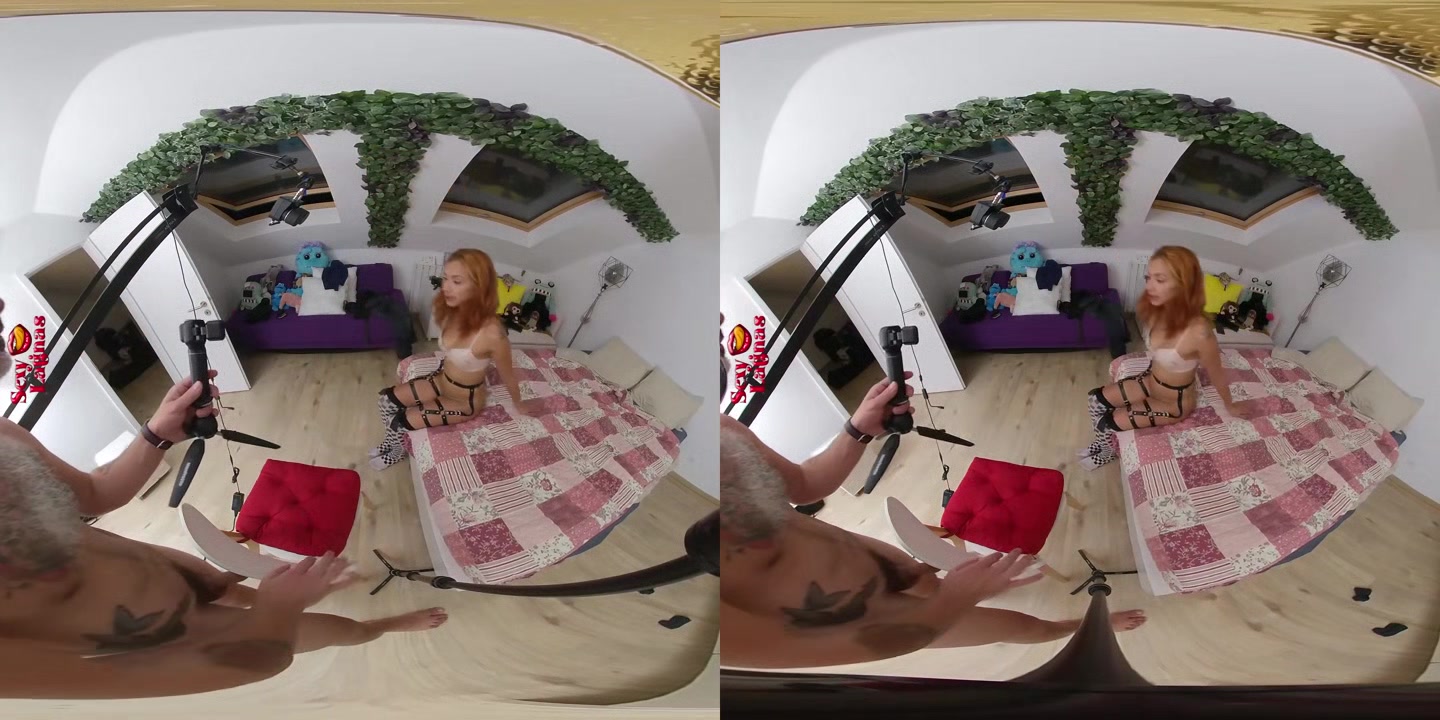 A Good Girl Squirts - BTS part II - perVRt