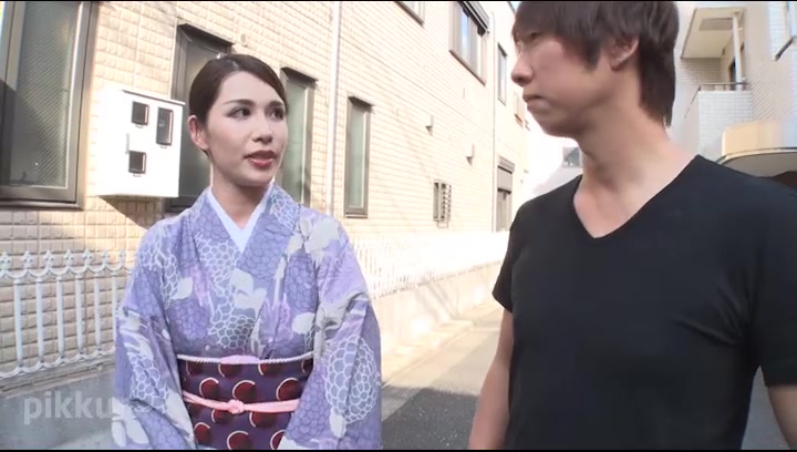 Nana Kamiyama Seducing By Flashing Pussy: Nana Kamiyama