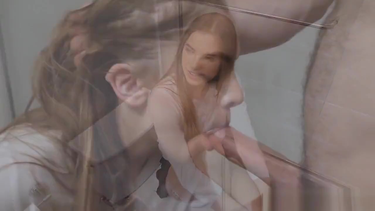 Stepsis caught in the bathroom got fucked from behind