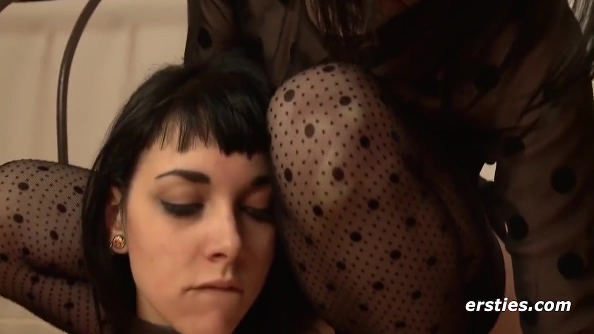 Bdsm Submission With Alisa And Lea