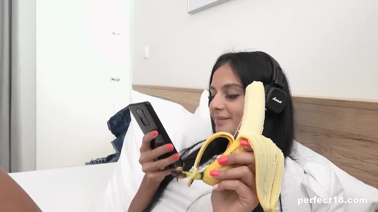 Big Purring Pussy Lips - Perfect18