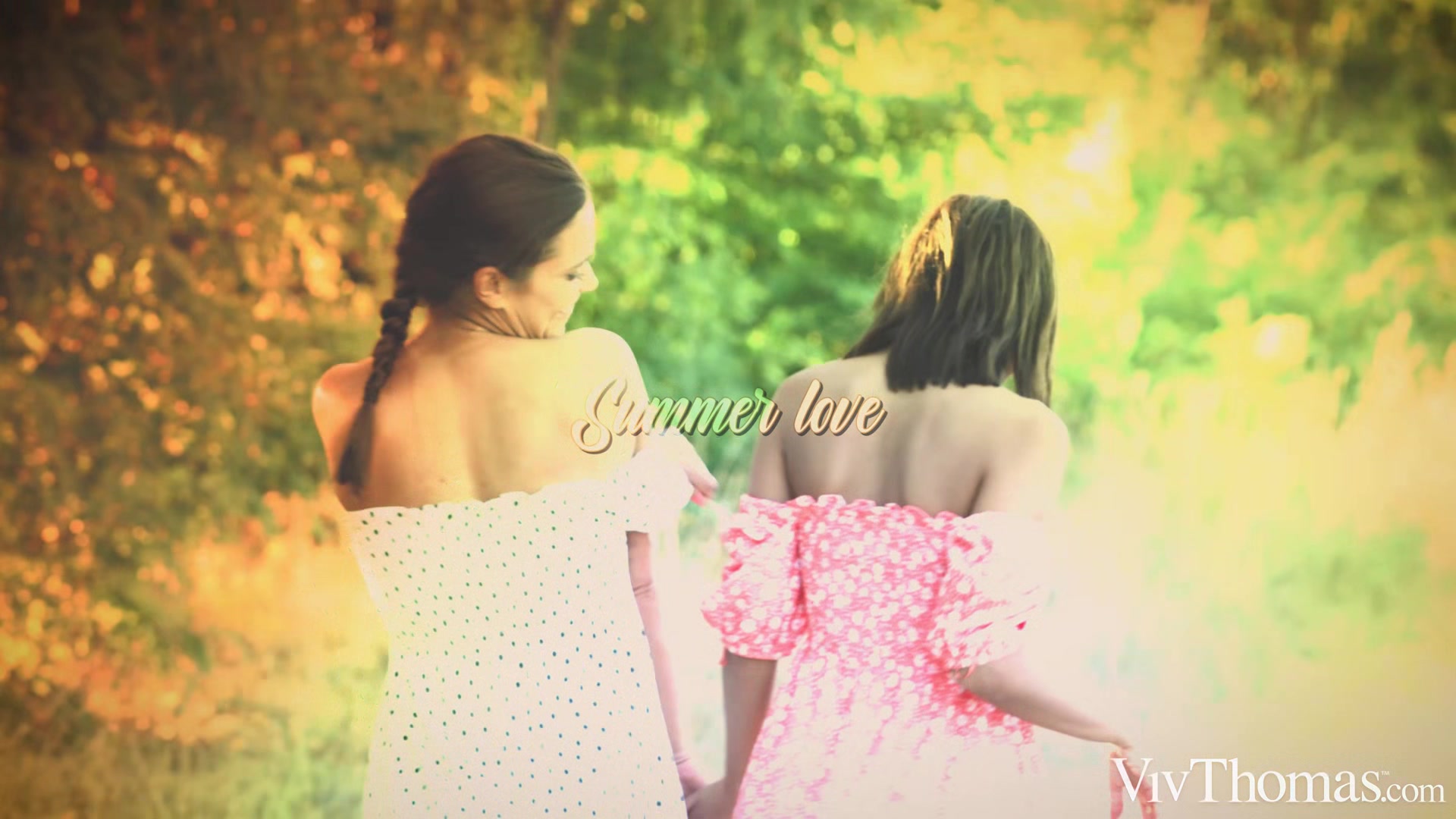 Summer Love - Alyssa Reece & Sarah Cute - VivThomas
