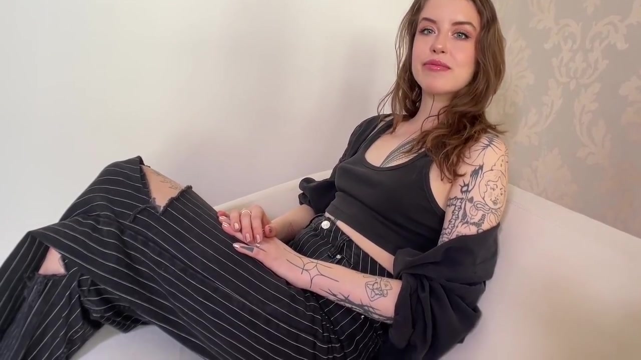 Eden Ivy - Hot Tattoo Girl Giving Sloppy Deepthroat And Rimjob To Her Photographer 17 Min