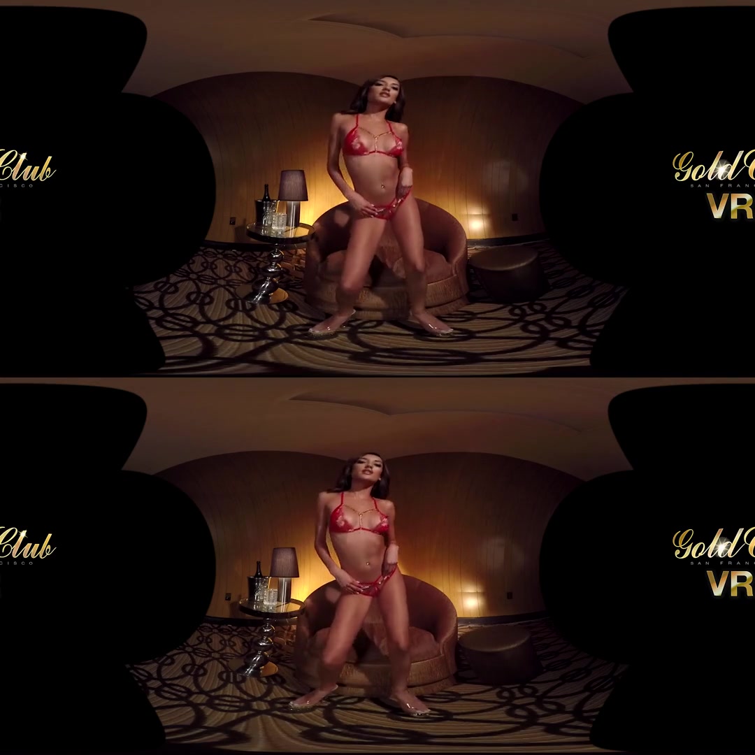 Chloe Amour in Chloe Amour Topless Lapdance - VRClubz