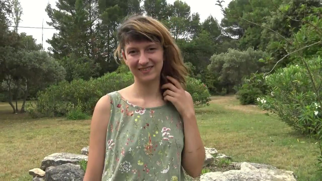 Sophia, 29 years old, sales assistant in Rouen! - Jacquie et Michel TV