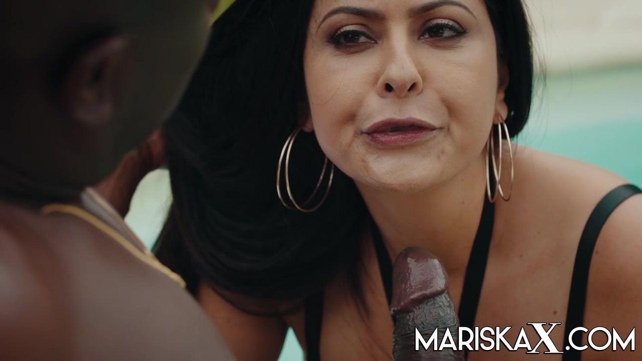Outdoor Bbc Creampie For Mariska - MariskaX