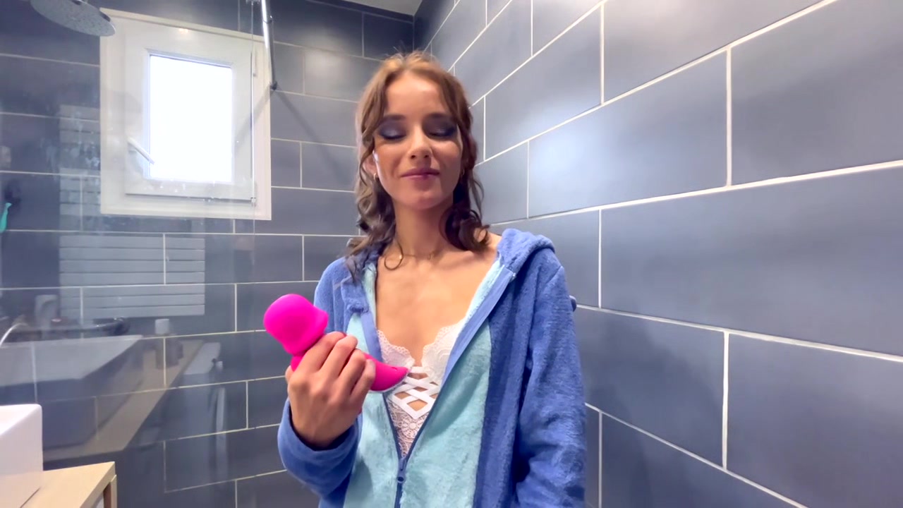 A Baroness Faith-style workout! - Jacquie et Michel TV