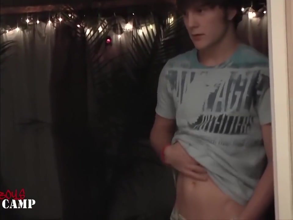 Axel Johnson And Kameron Scott - Friends And Wank And Suck Dicks