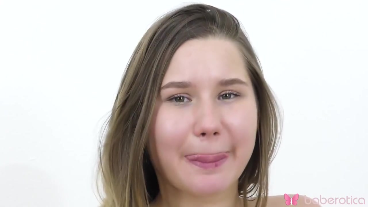 Amalia Davis In Solo Plump Girl Is Masturbating In 4k