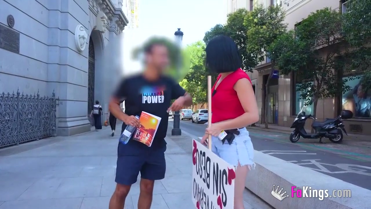 Sandra V - Picking Up Random Guys! Its Time For Kissing Sandra On The Street Again
