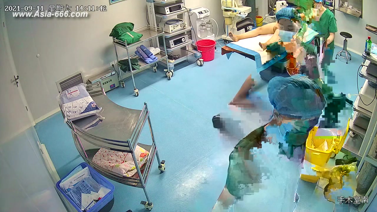 Peeping Hospital patient.12