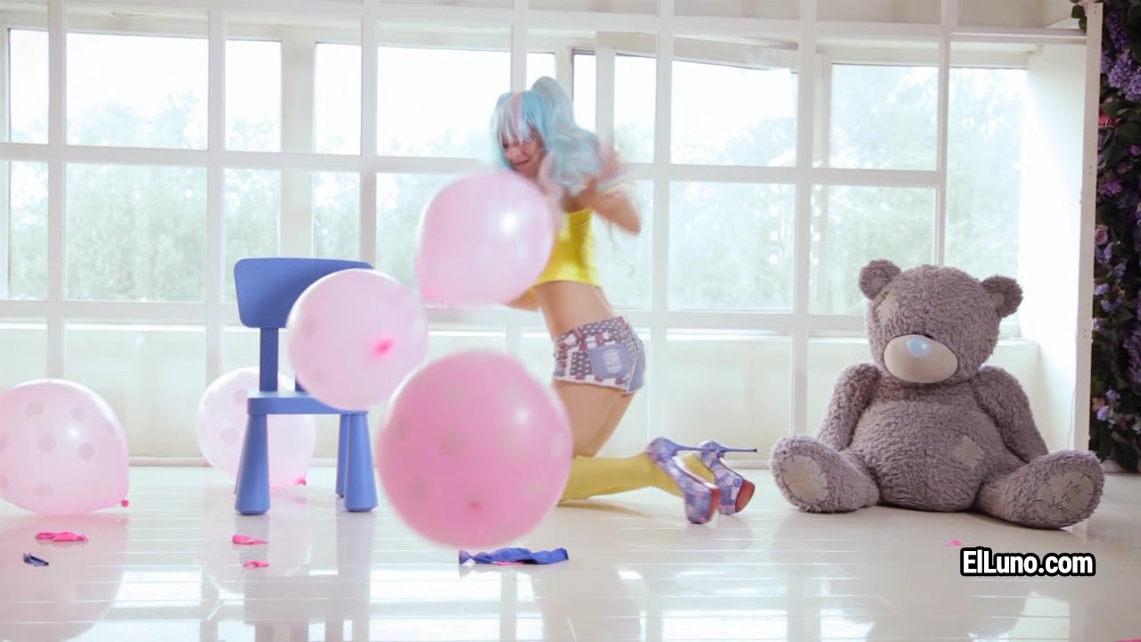 Yuno - Pikachu And Balloons