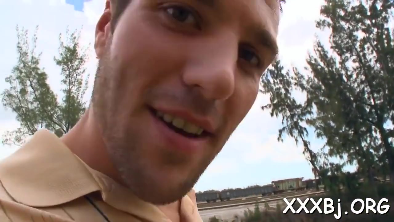 Blonde Sweetie Gets Quim Finger