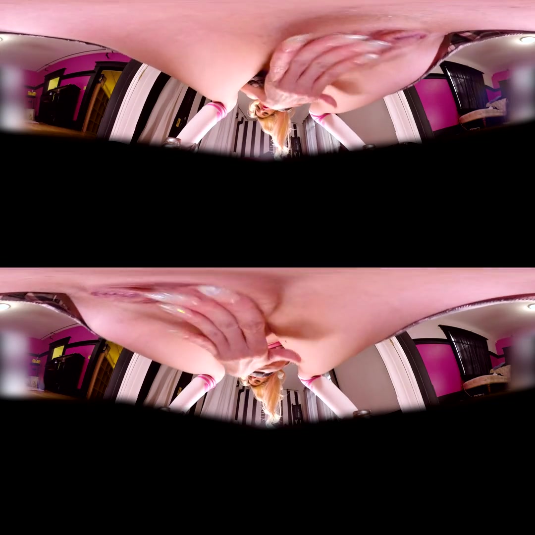 Piper Perri in Piper Perri Upskirt - HoloGirlsVR