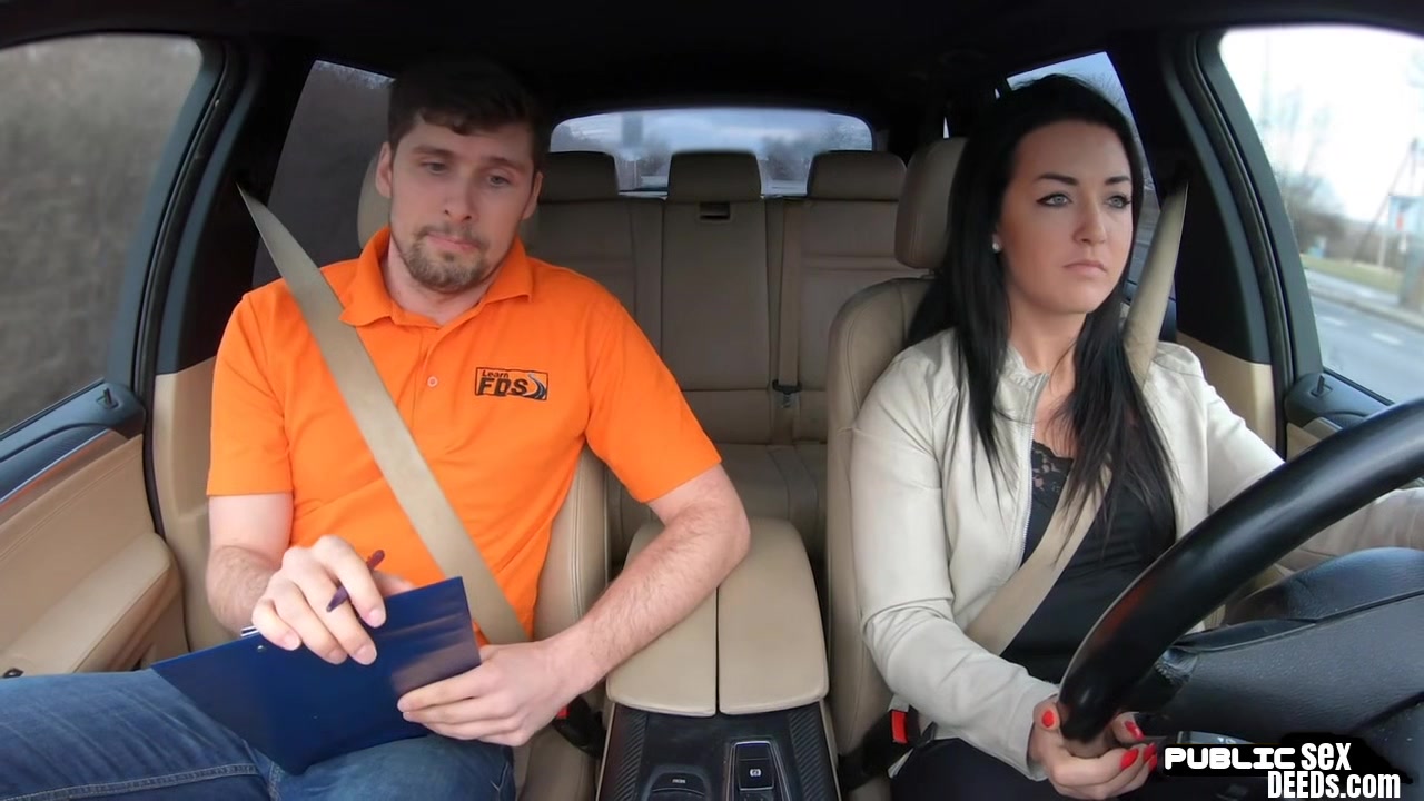 Car fucked driving student 18+ enjoys banging outdoor with tutor