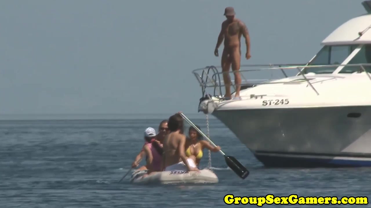 European beach sexgames with nymphomaniac bikini babes